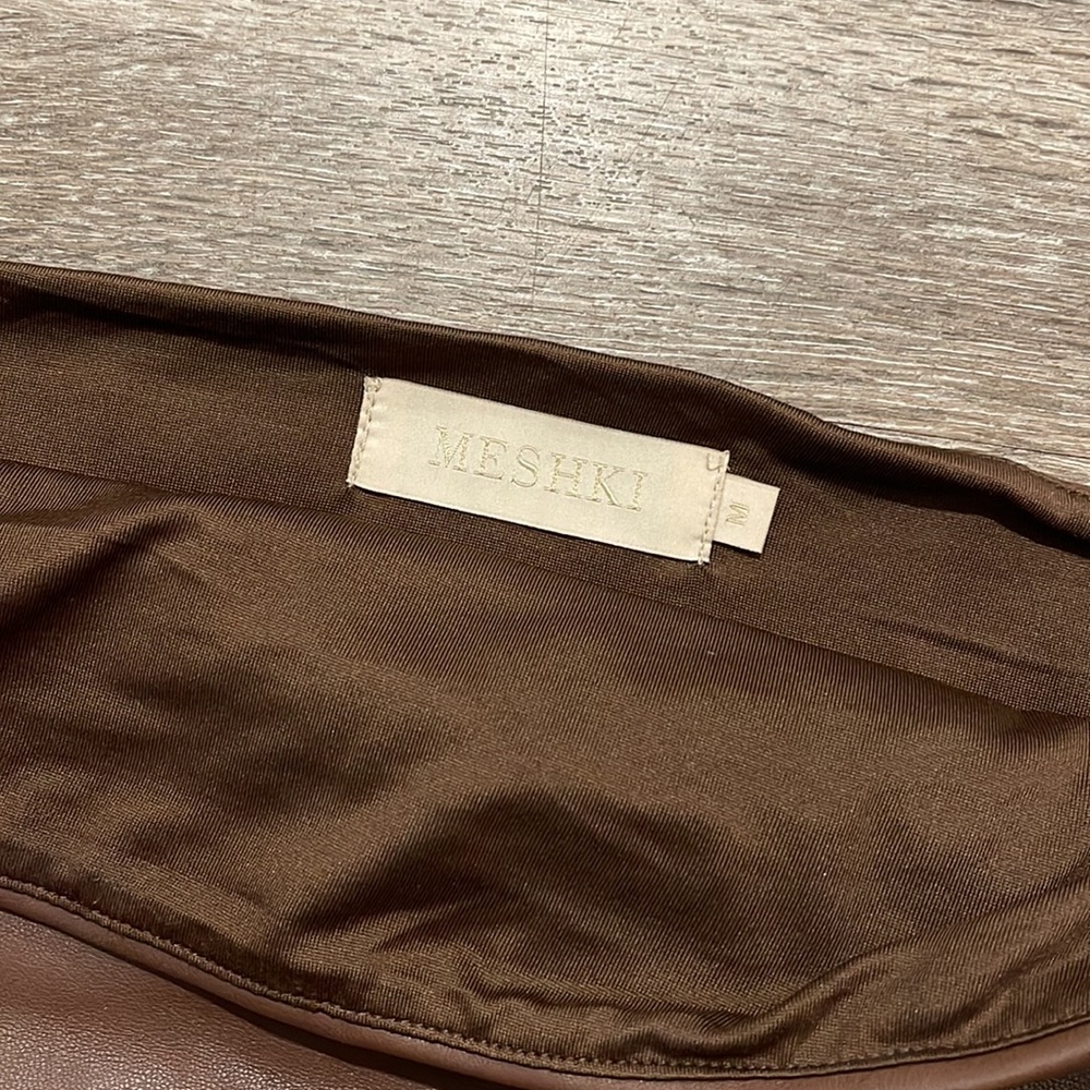 MESHKI vegan leather crop top - Picture 3 of 4